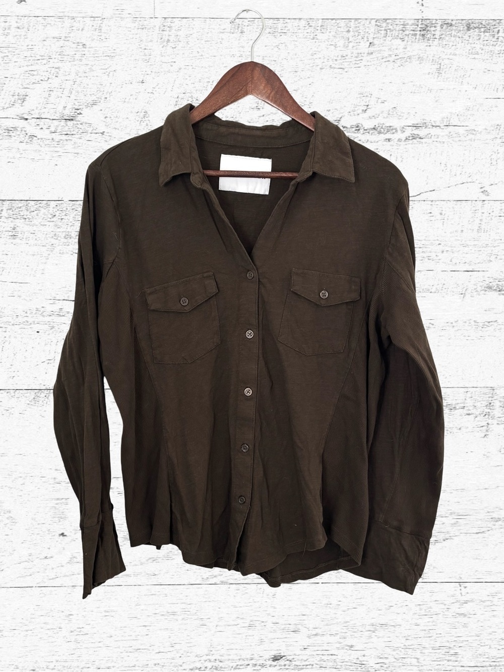Long-Sleeve Olive Button-Front Shirt with Chest Pockets